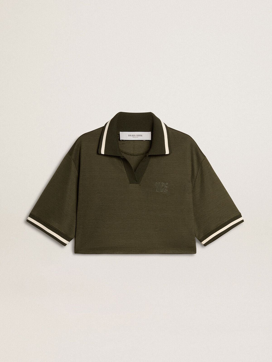 damtröja med kort polotröja i militärgrön jersey med broderi