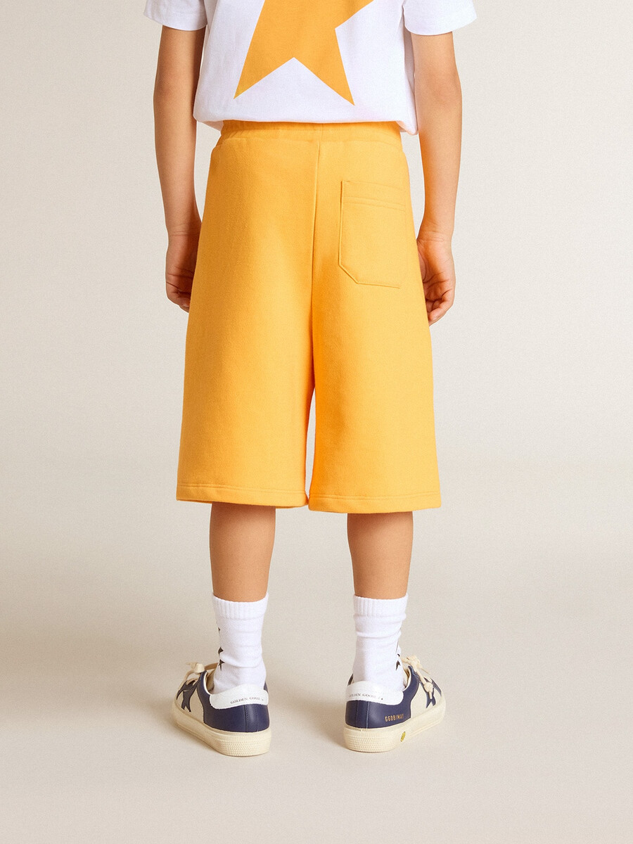 senapsgula shorts för pojkar