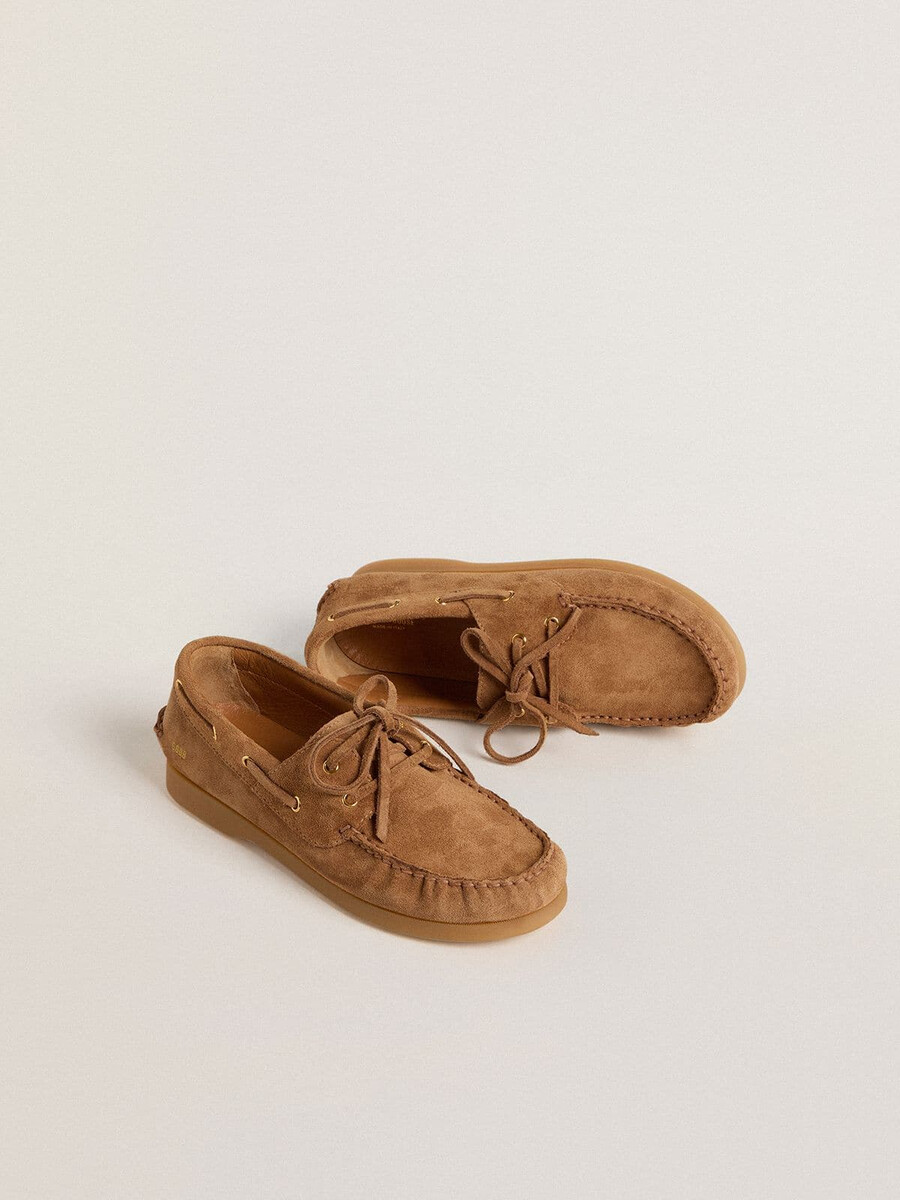 young cruise – ljusbruna loafers i mocka