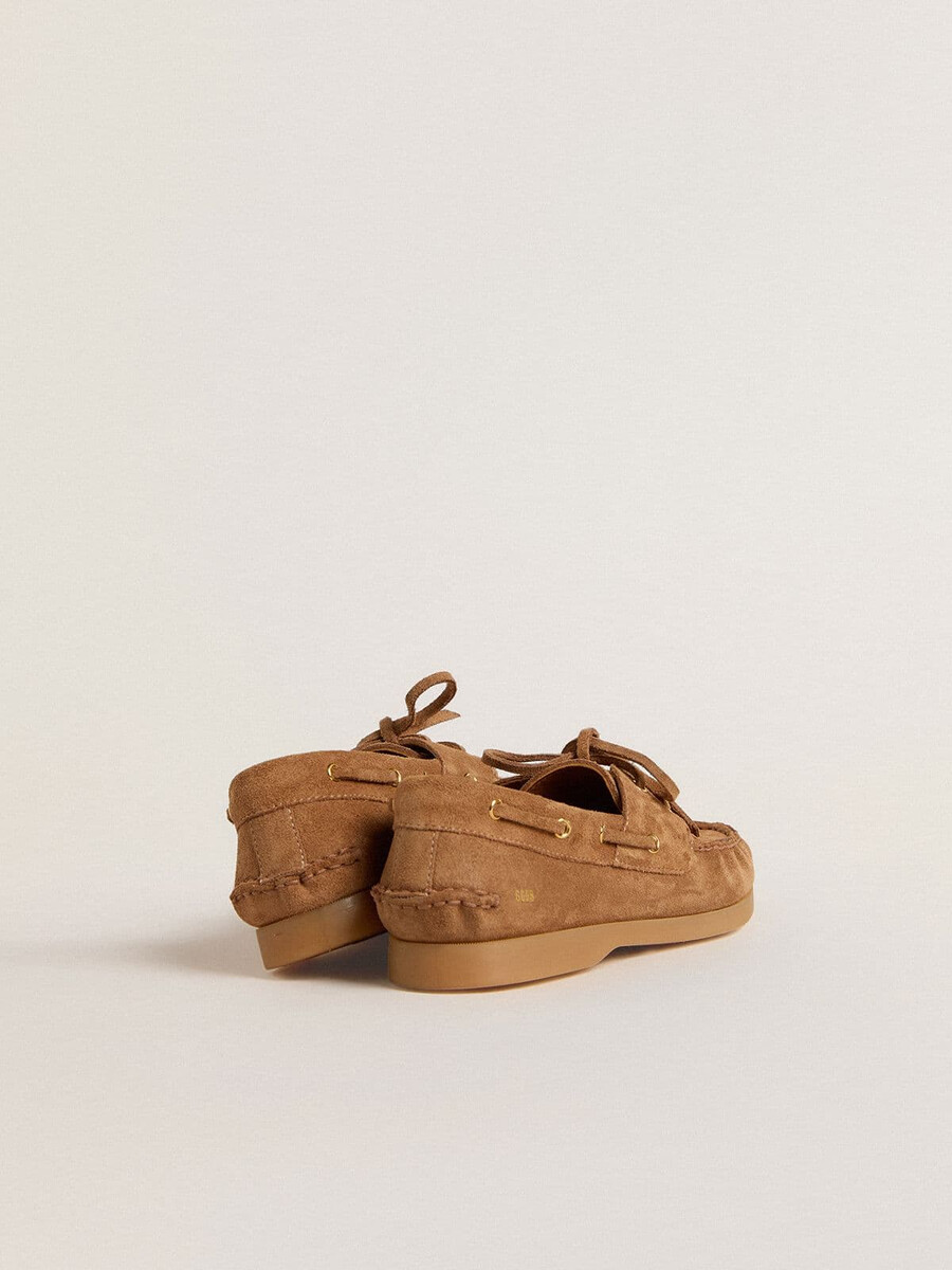 young cruise – ljusbruna loafers i mocka