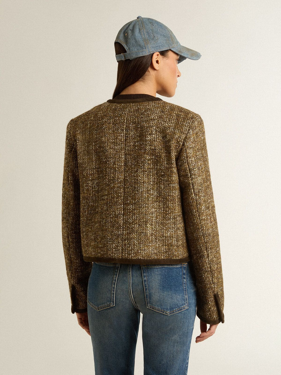 dam journey-jacka i ull-tweed med kaffefärgade mockadetaljer