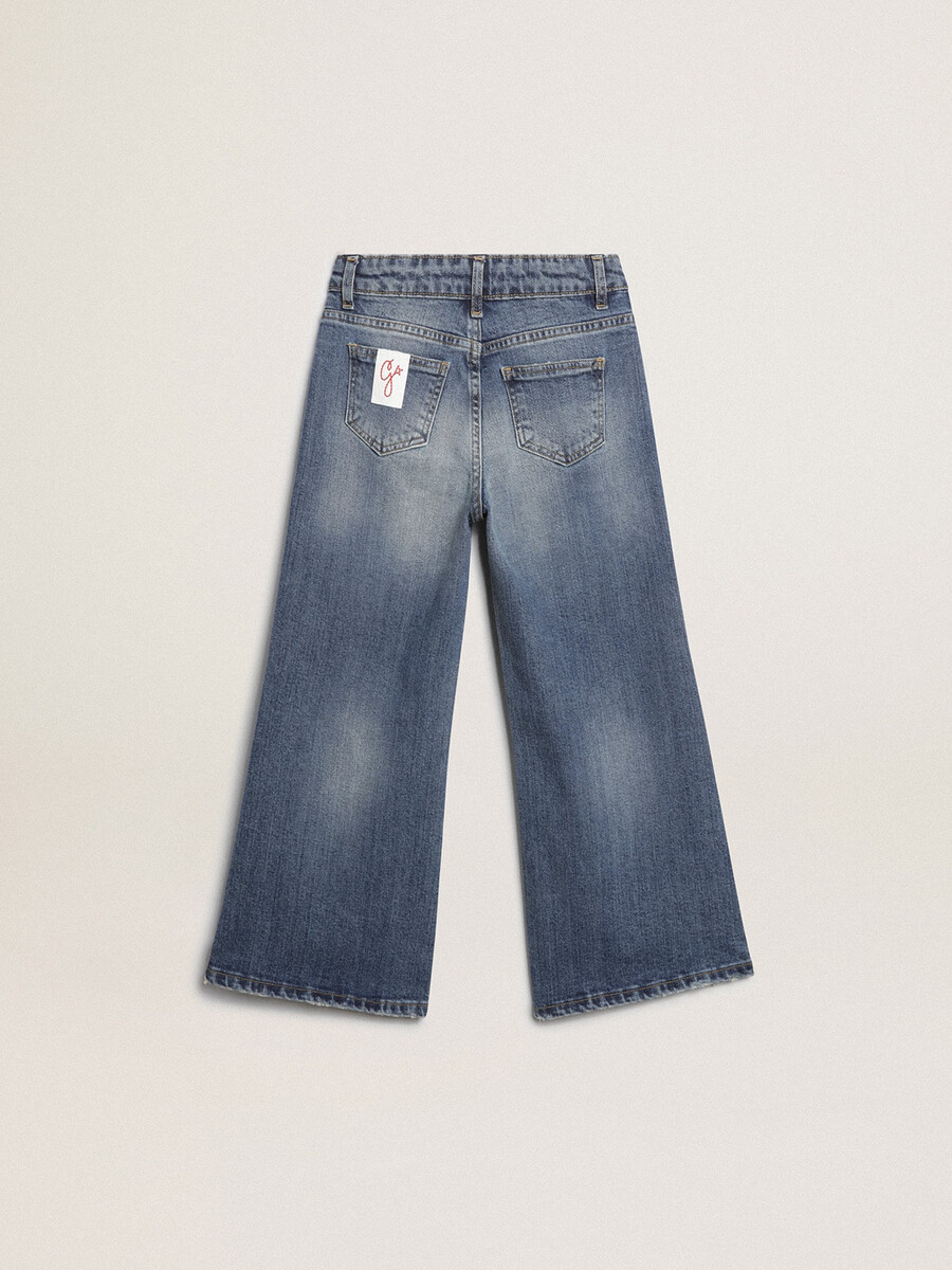 vida jeans i mellanblå bulldenim