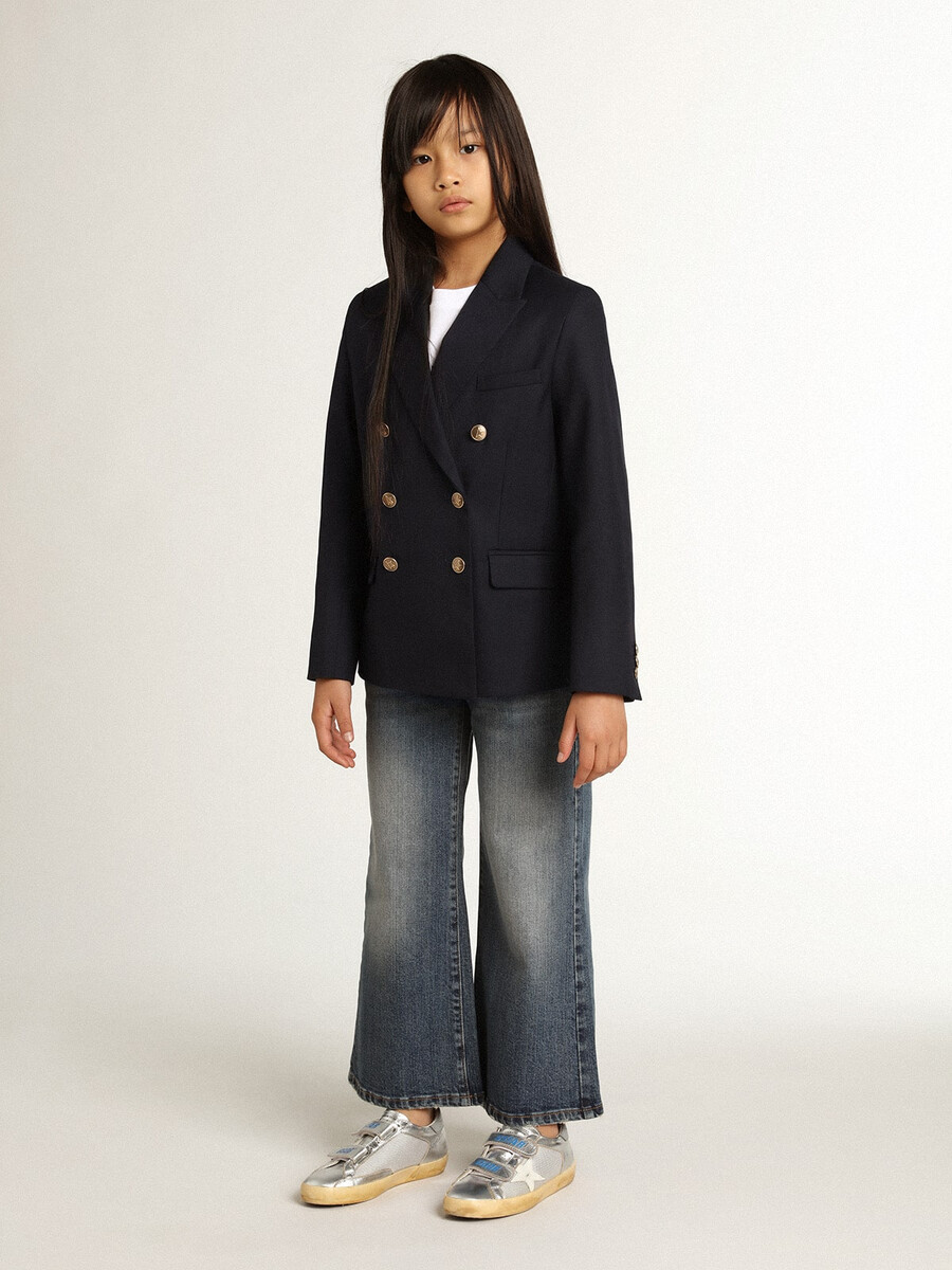 vida jeans i mellanblå bulldenim