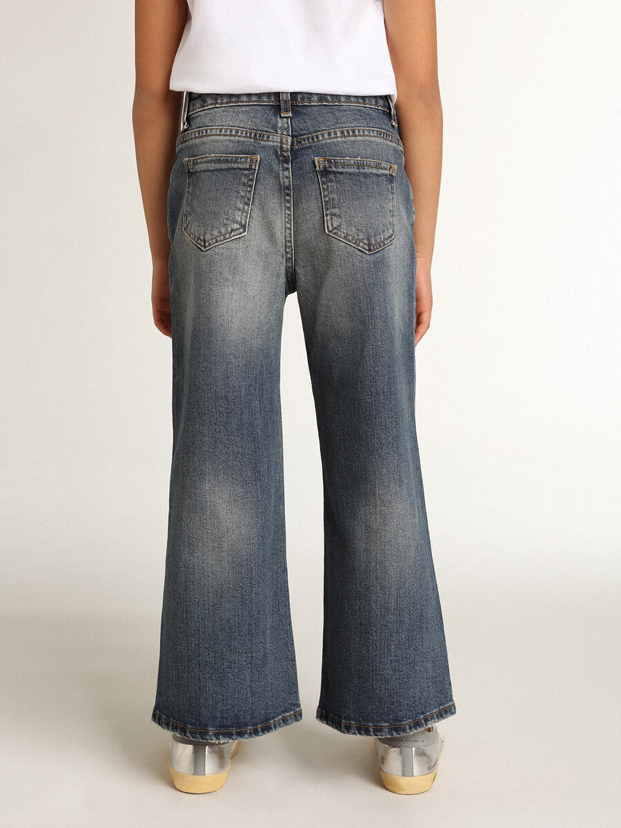 vida jeans i mellanblå bulldenim