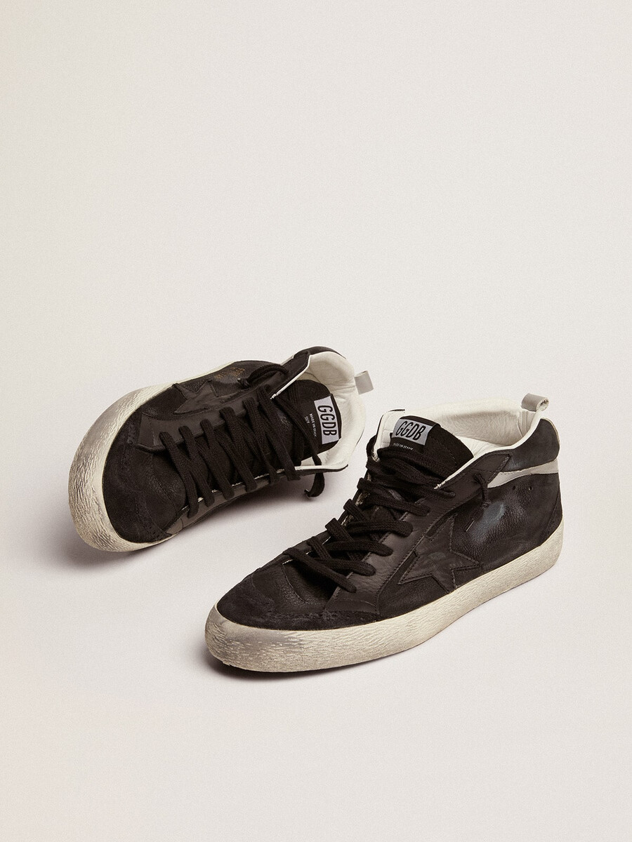 herr mid star i nubuck med svart läderstjärna och silverfärgade blixtar