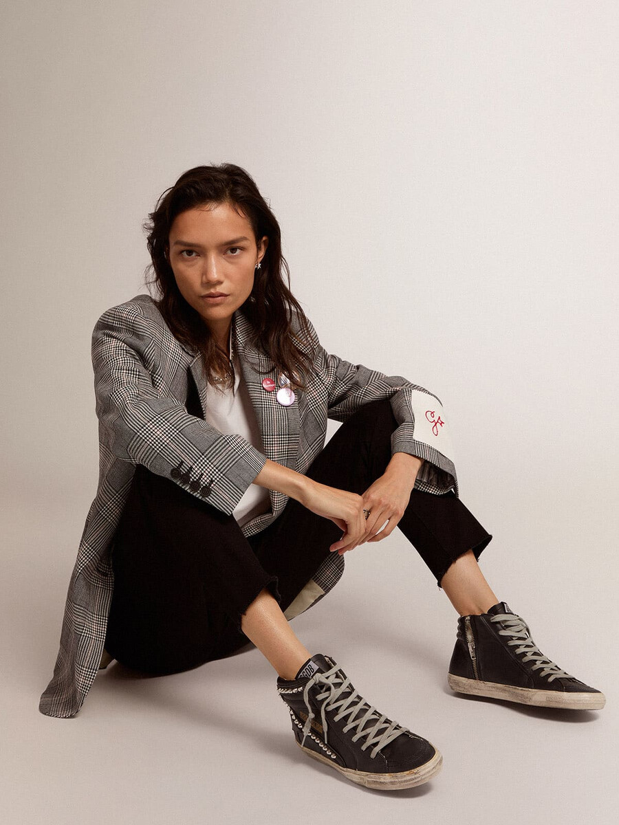 dam slide höga sneakers med nitar