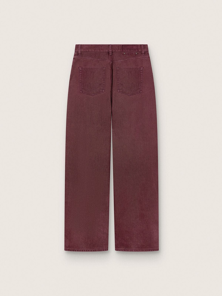 damjeans i vinröd denim