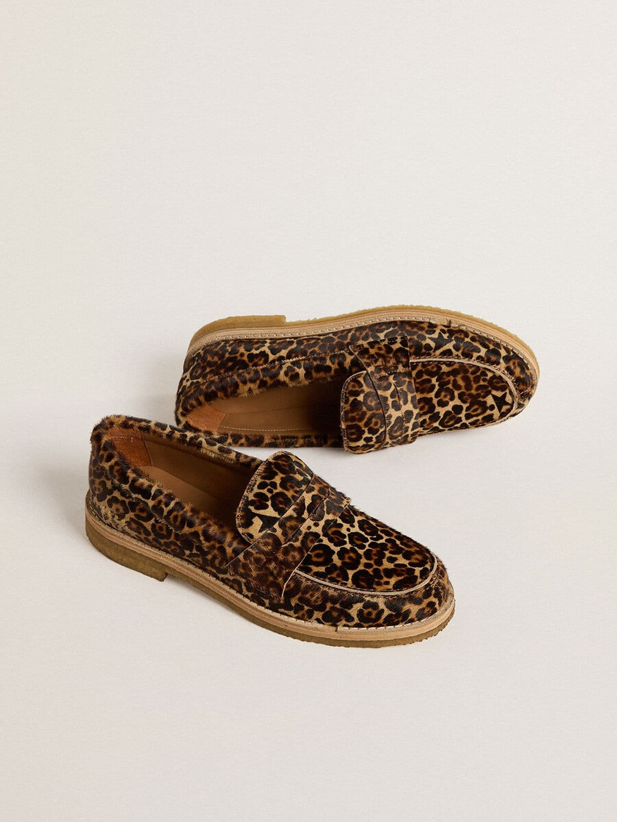 jerry loafers i leopardmönstrat ponnyskinn för dam