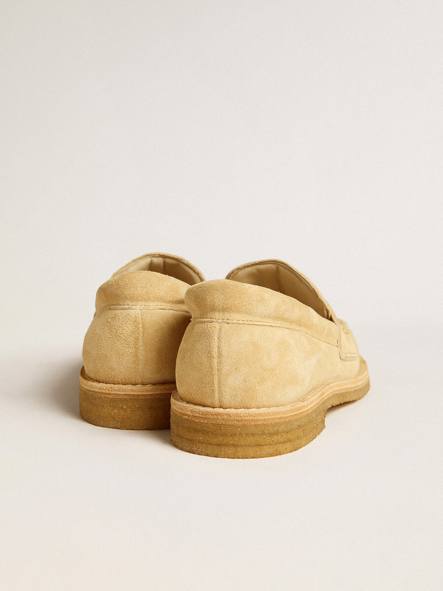 jerry loafers i ecru vaxad mocka