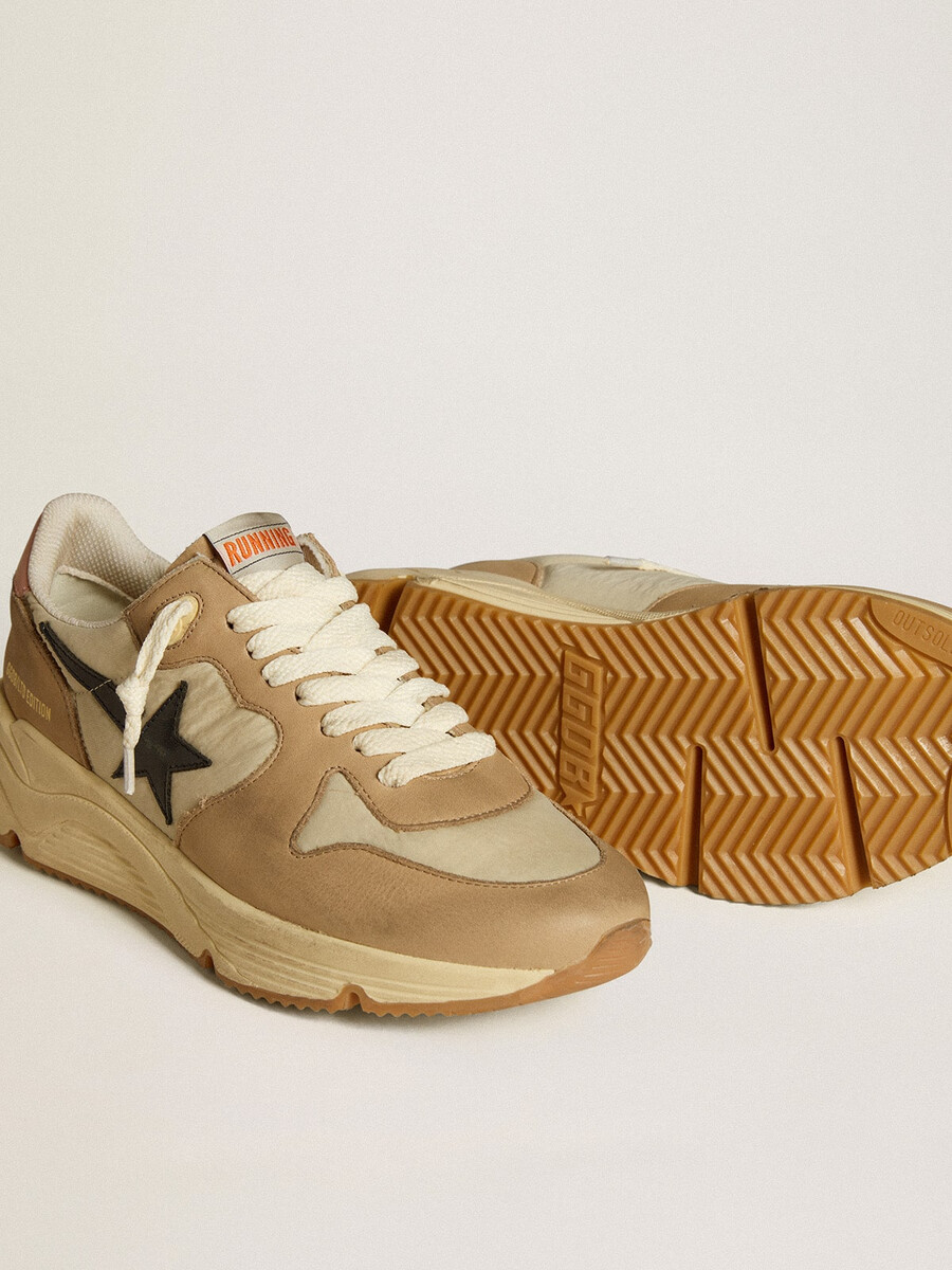running sole ltd i nylon och nubuck med läderstjärna och hälflik