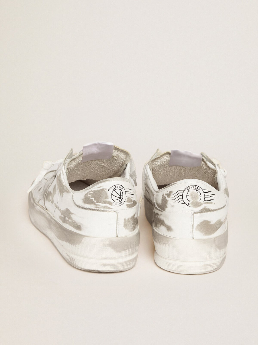 stardan sneakers i vitt läder med klassisk design