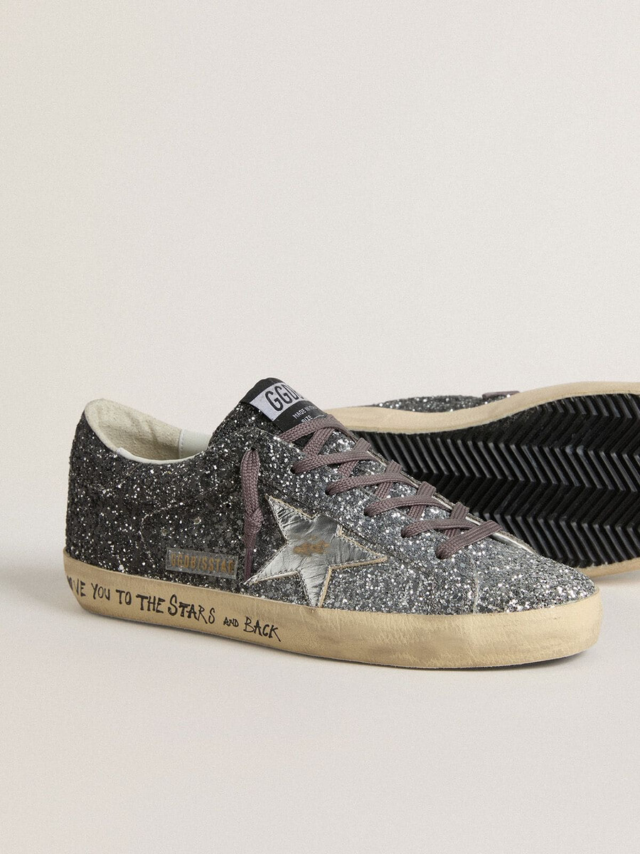 dam super star med glitter ovandel och silverfärgad metallisk läderstjärna