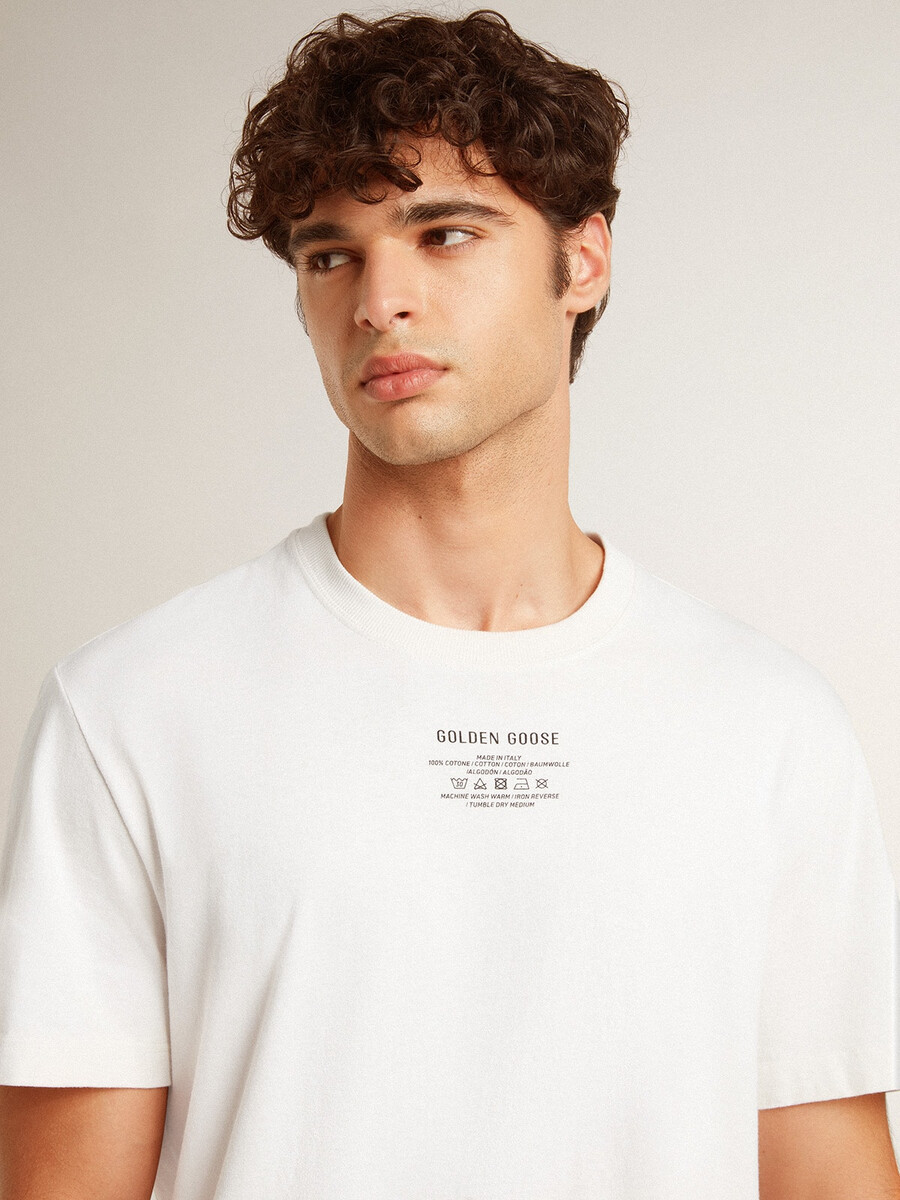 herr-t-shirt i vit bomull med svart text