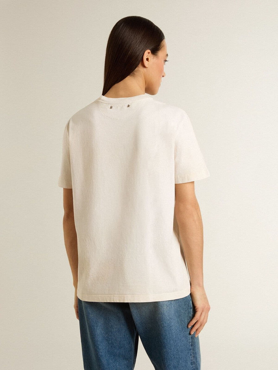 vit t-shirt med blommigt tryck för kvinnor