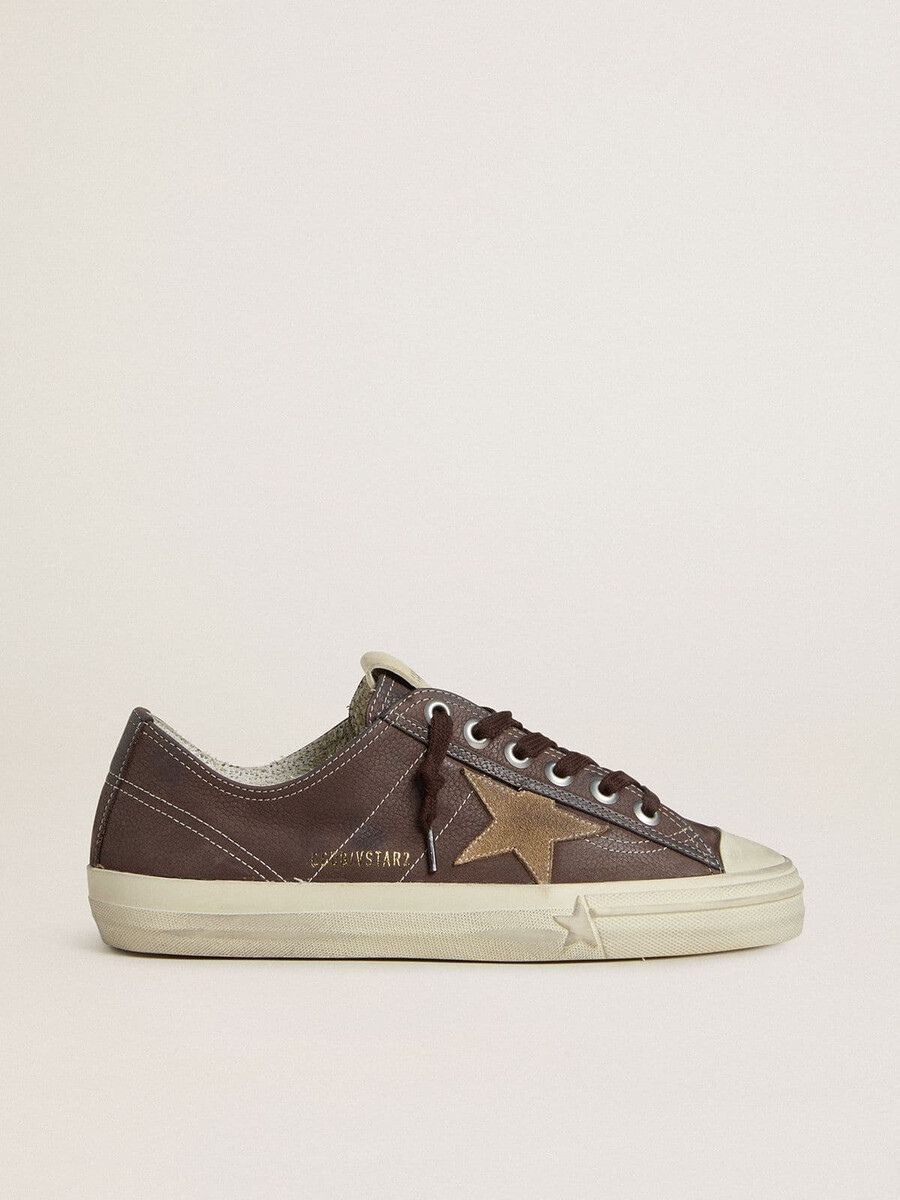 dam v-star i brun nubuck med tobaksfärgad mockastjärna