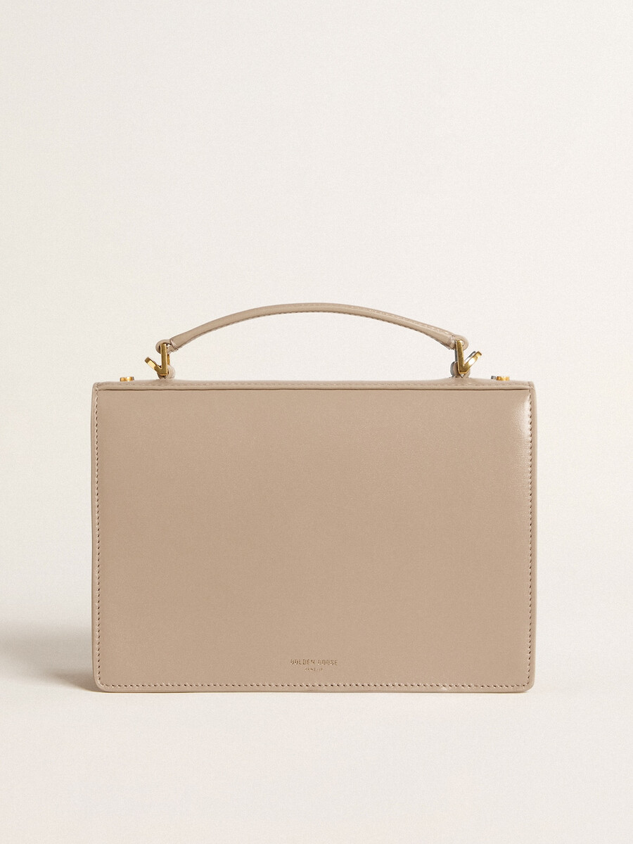 venezia-väska i beige läder med gulddetaljer